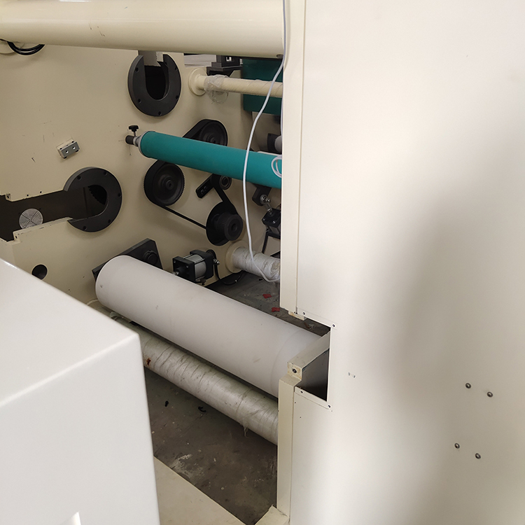 牛奶盒热封条薄膜易游手机入口官网细节部位 牛奶盒热封条薄膜易游手机入口官网细节部位